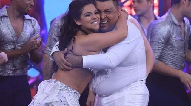 Andrés Hurtado y Josetty Hurtado juntos en concurso de baile