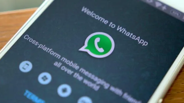 Aplicación Whatsapp en móvil 