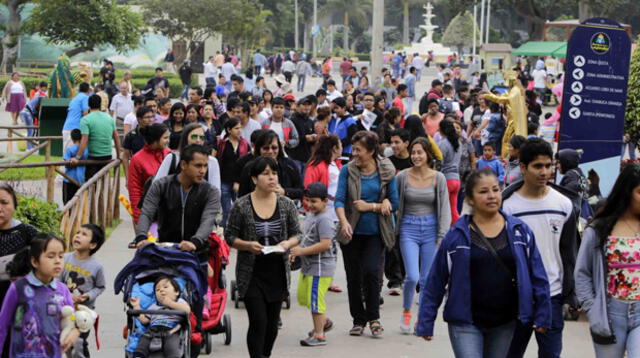 Peruanos se alistan para recibir el 2018