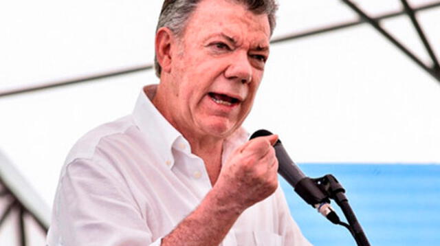 Juan Manuel Santos anuncia suspensión en diálogo con ELN 