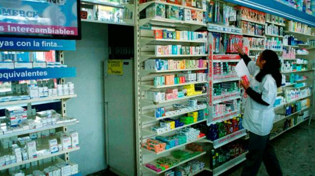 Obligarían a farmacias a contar con stock mínimo de genéricos