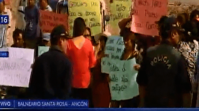 Vecinos salen a defender a detenido alcalde de Santa Rosa Carlos Arce Arias 
