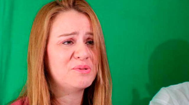Lourdes Sacín llora en vivo y asegura que no ha superado el daño que le hizo 'Peluchín'