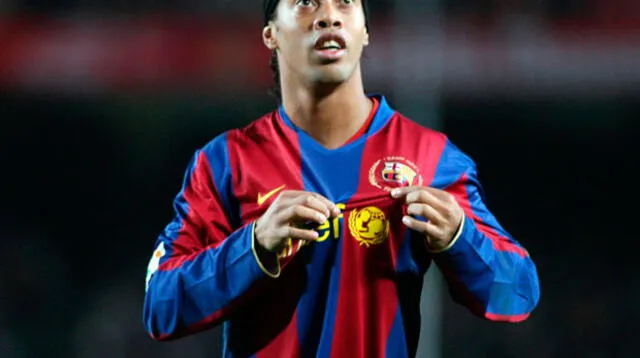  Ronaldinho causó nostalgia al recordar gol con el Barcelona