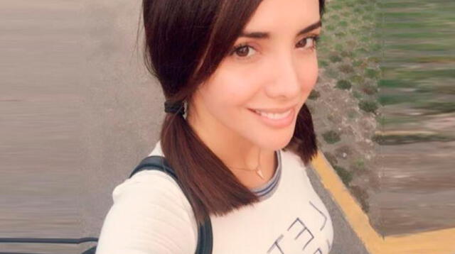 Rosángela Espinoza demuestra sus altas notas en la universidad