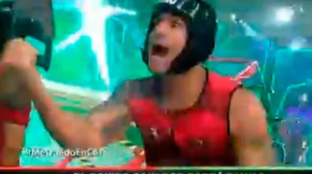 Gino Assereto se descontrola en vivo