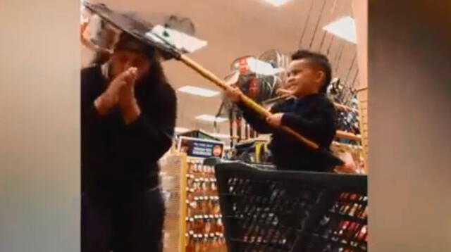Divertido video de juego entre padre e hijo es viral Divertido video de juego entre padre e hijo es viral