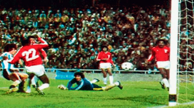 El 0-6 en Argentina 78 enfrenta a dos referentes Velásquez y Julio Meléndez. FOTO: La República