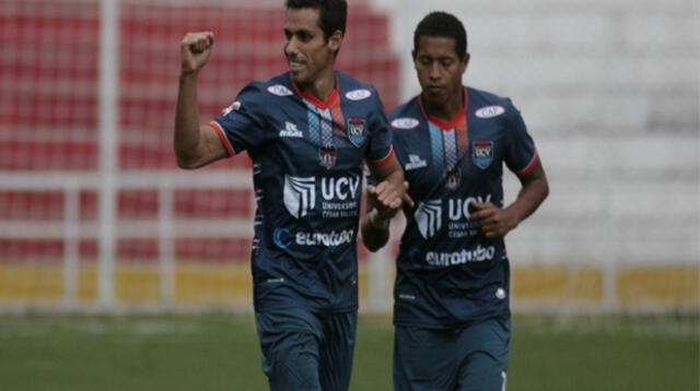 Carlos Orejuela marcó dos goles en la goleada del César Vallejo