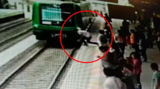 Video confirma que hombre intentó suicidarse al lanzarse a las vías del tren