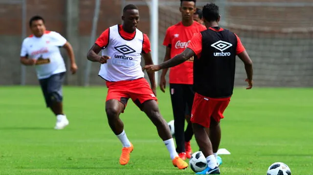 Luis Advíncula señaló que en la selección todos son iguales. FOTO: LIBERO