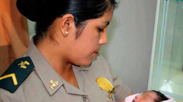 Bebita recibió de lactar por suboficial en comisaría de familia de VES