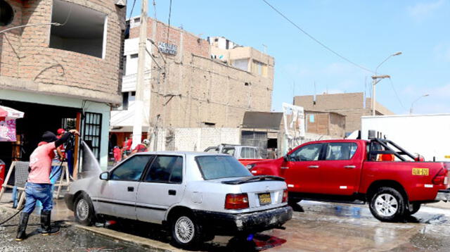 Municipalidad del Callao clausuró cinco lavaderos de autos informales