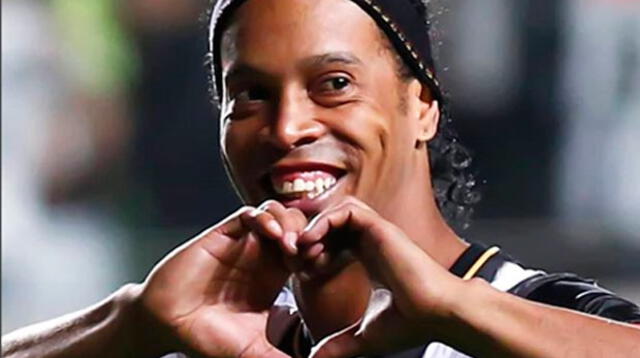 Ronaldinho se casaría con dos mujeres a la vez 