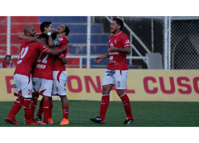 'Colo' Ibañez marcó el gol de la victoria del Cienciano
