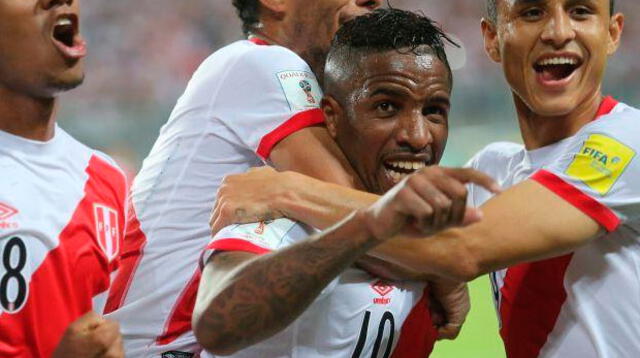 Alemania da la bienvenida a la selección peruana y resaltó a Jefferson Farfán 