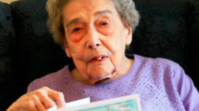 Mujer de 106 años revela el 'secreto' para tener una larga vida