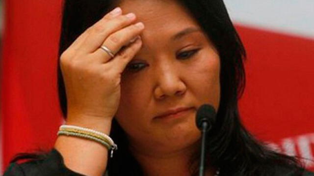 Keiko Fujimori es acusada de traicionar a su familia 