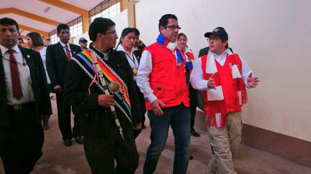 Ministro de Justicia y jefe del INPE inauguraron talleres para los presos en el penal del Cusco