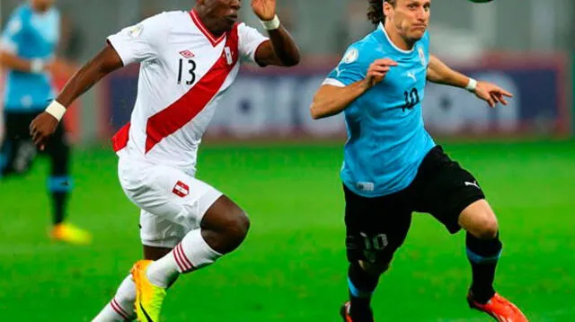 Advíncula es el jugador peruano más rápido del mundo según FIFA