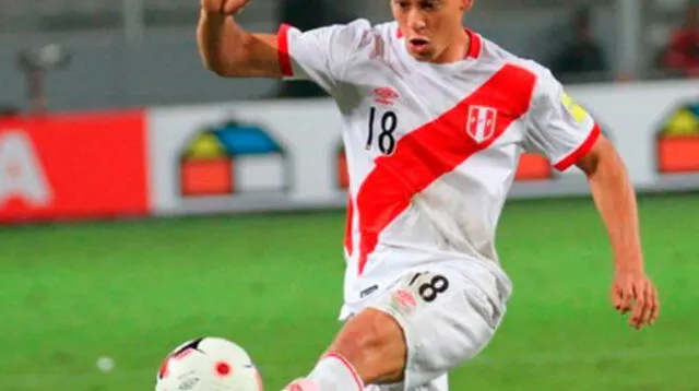 Cristian Benavente sigue alentando a la selección peruana 