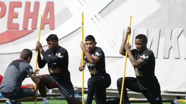 Selección peruana entrena pensando en ganarle a Francia