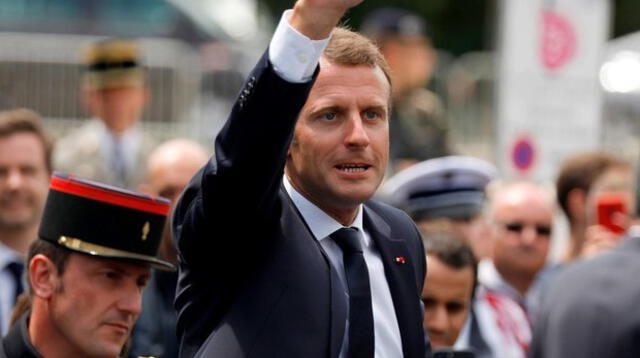 Emmanuel Macron encaró a un joven que le faltó el respeto en Francia
