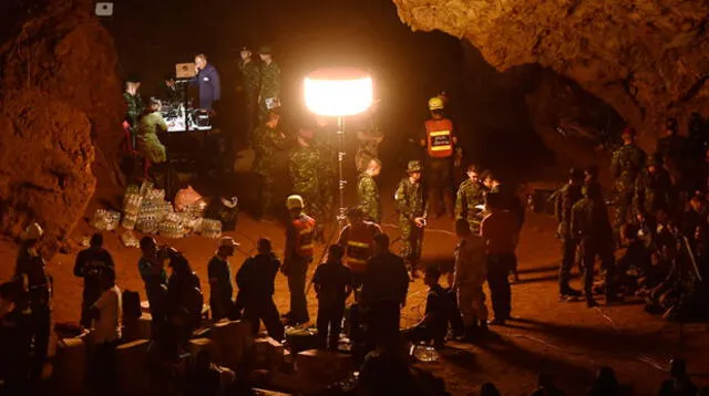 Continúa búsqueda de niños perdidos en cueva en Tailandia
