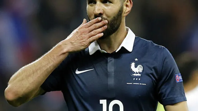 Karim Benzema felicitó a Francia en su cuenta de Twitter 