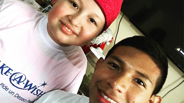 Niña con cáncer fue visitada por Edison Flores  