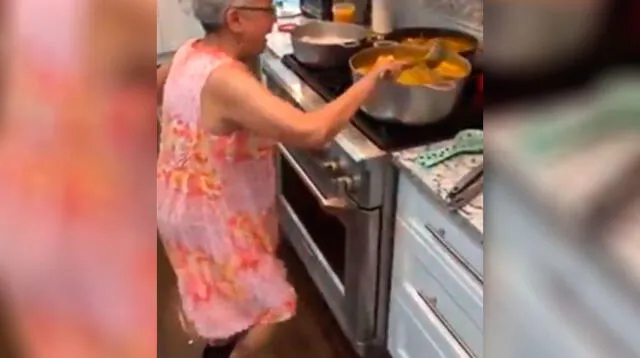 Anciana que baila alegremente mientras cocina, se convierte en la sensación en redes