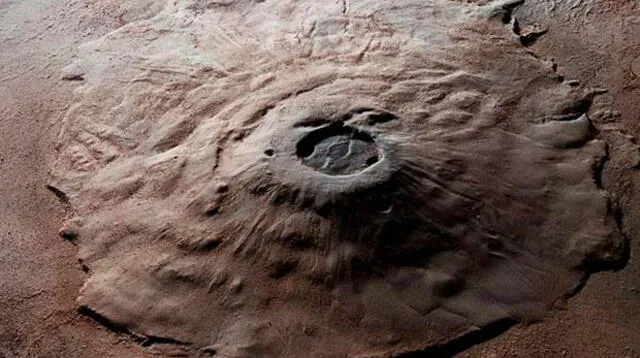 Hallaron agua líquida en Marte