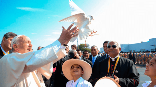 El papa Francisco envió saludo a los peruanos por las Fiestas Patrias