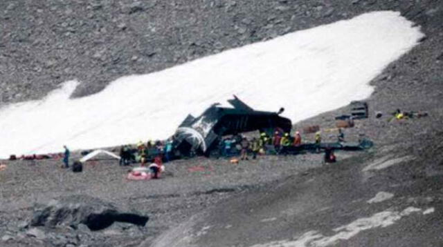 Avión se estrelló en montañas y deja 20 fallecidos 