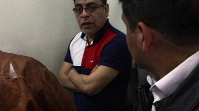 El asistente del Ministerio Público, César Alberto Castillo Ríos fue capturado recibiendo coima
