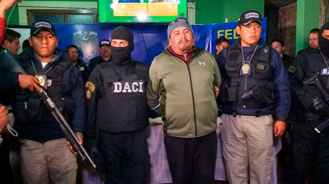 Peruano cae en Bolivia por robo de medalla de Evo Morales