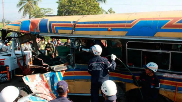 Más de una veintena de venezolanos y colombianos mueren en accidente