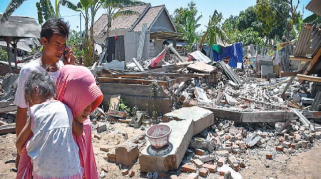 Terror, muerte y destrucción en Islas de Indonesia