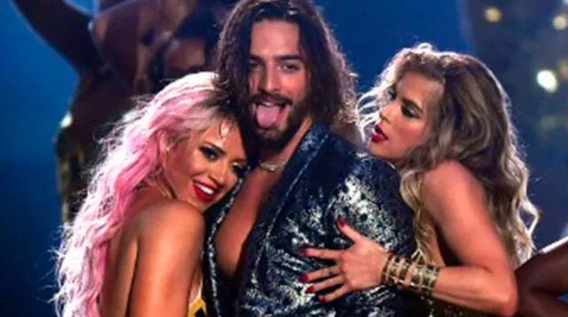 Bailarina tocó parte íntima de Maluma durante su presentación en los MTV Music Awards