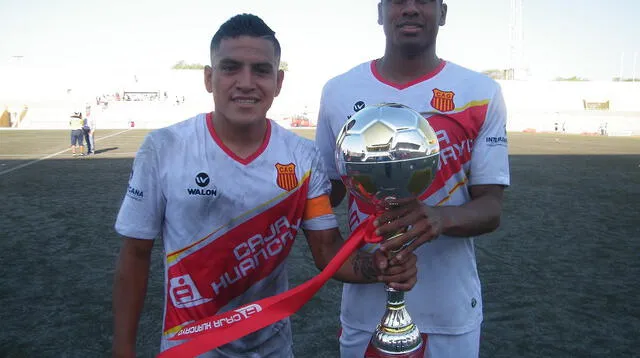 Axel Rodriguez y Josué Rodríguez del Atlético Grau. FOTO: LIBERO