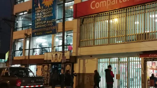 Delincuentes asaltan financiera en San Juan de Miraflores