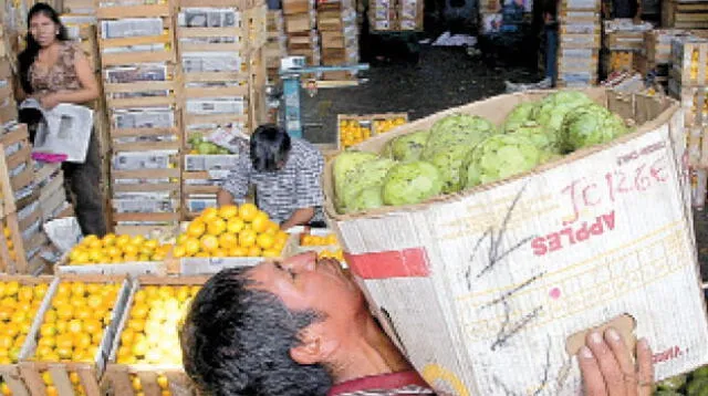 Comerciantes de Mercado de Frutas protestan