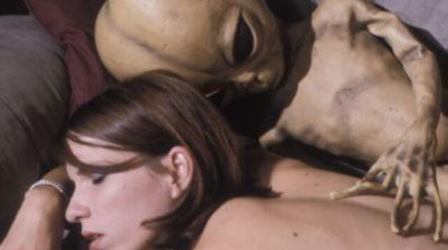 Muchas personas afirman que el sexo con extraterrestres es increíble
