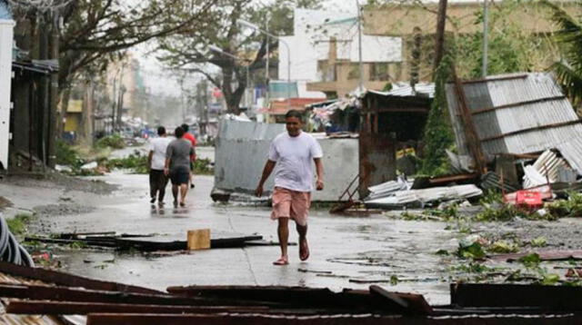 El tifón Mangkhut ha azotado el norte de Filipinas. 