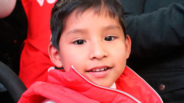 Yunder Escobar, el niño símbolo de la Teletón 2018.