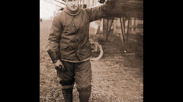 Jorge Chávez, pionero de la aviación mundial.