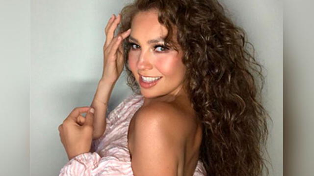 Thalía paraliza el internet con despampanante figura