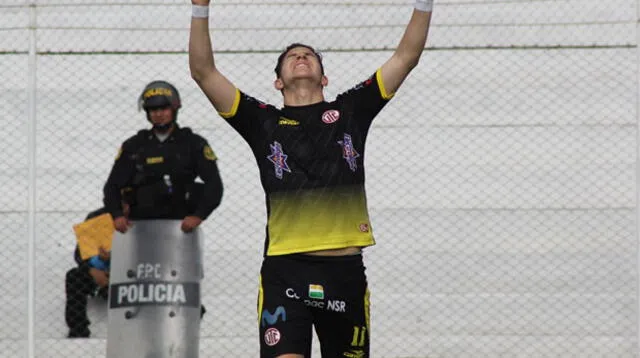 Ugarriza volvió a mostrar su selló goleador FOTO: Edgar Jara