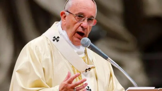 El papa Francisco expulsó a sacerdotes acusados de cometes abusos sexuales
