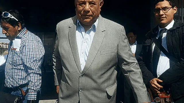 Ministerio Público investiga al fiscal provincial, José Luis Vega Pilco por reunirse con ex alcalde Luis Torres Robledo
